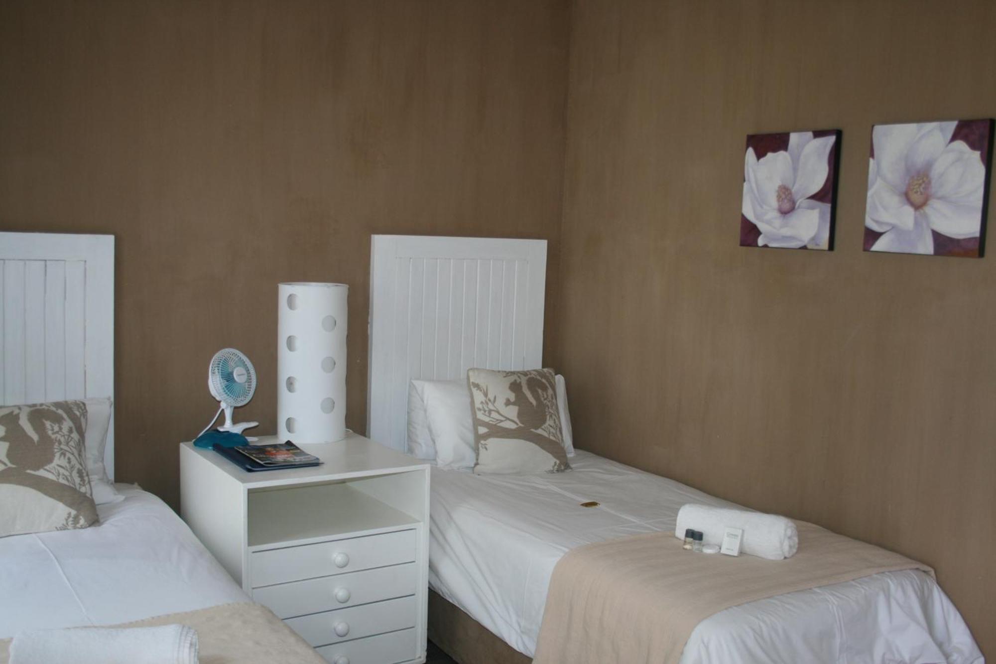 Indigo Moon Pensión Lichtenburg Habitación foto