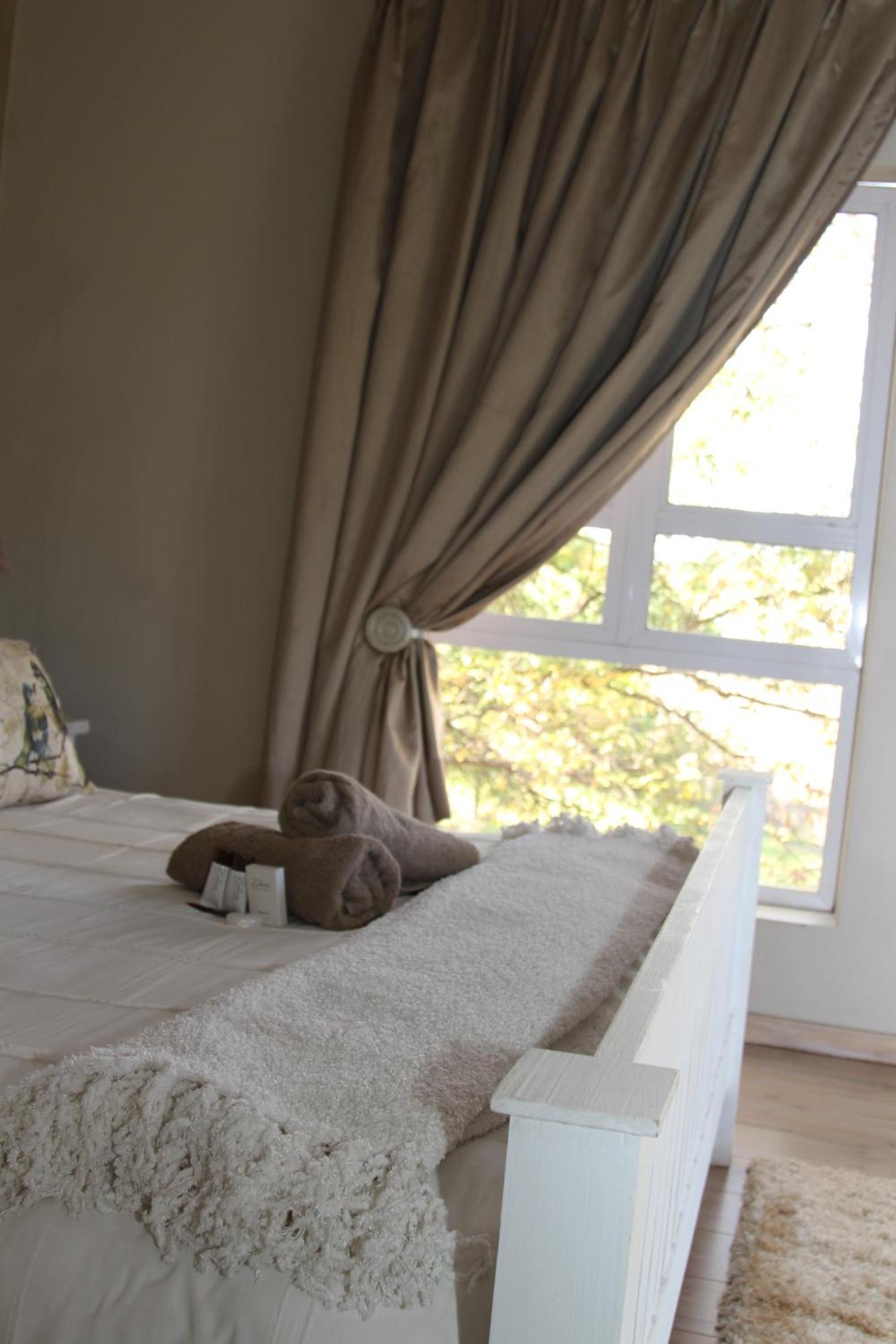 Indigo Moon Pensión Lichtenburg Exterior foto