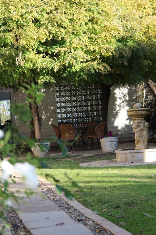 Indigo Moon Pensión Lichtenburg Exterior foto