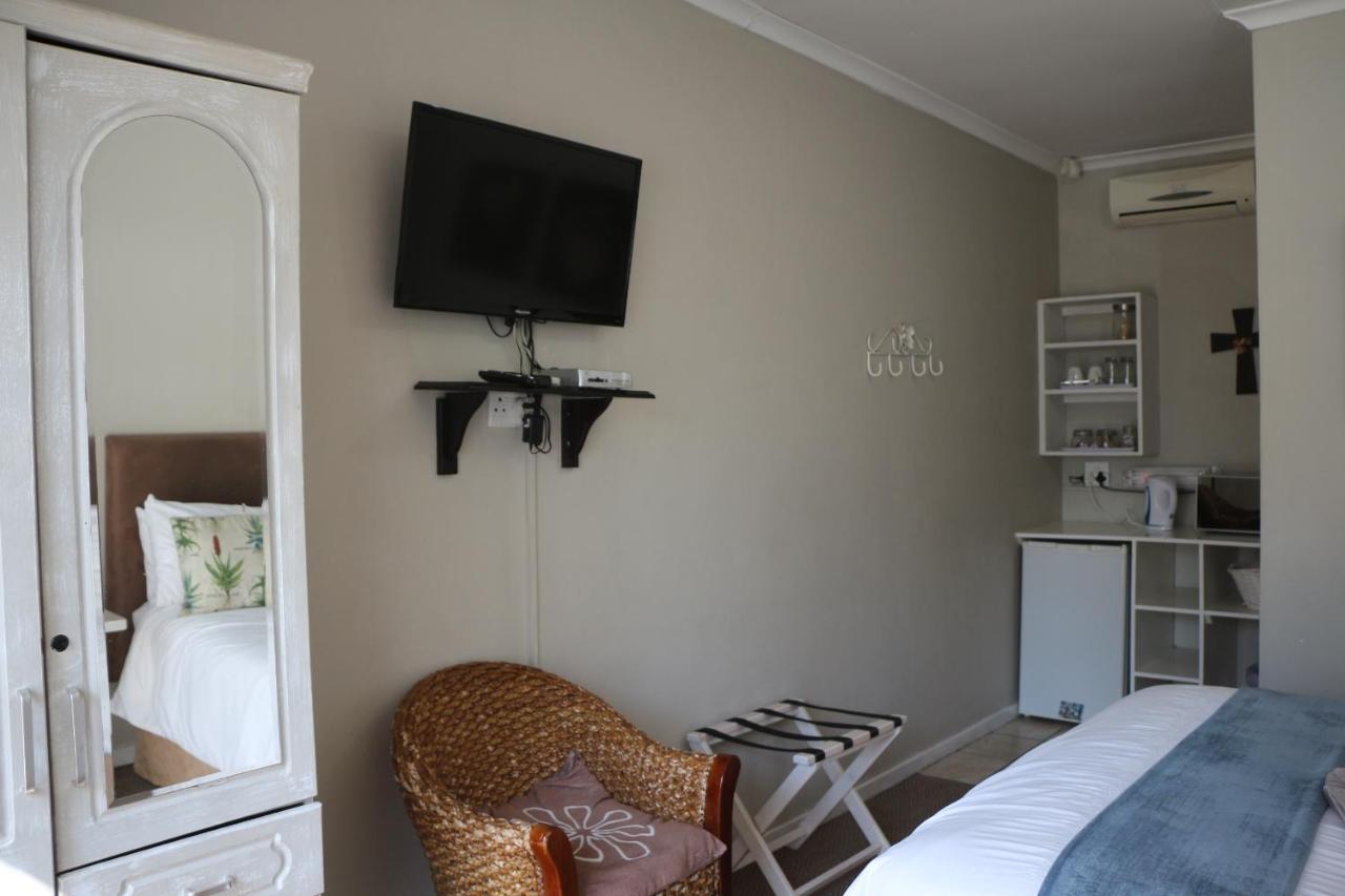 Indigo Moon Pensión Lichtenburg Exterior foto