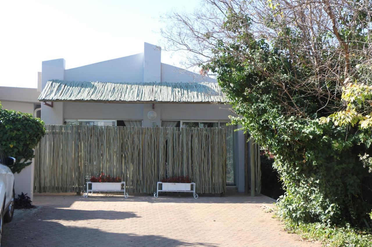 Indigo Moon Pensión Lichtenburg Exterior foto