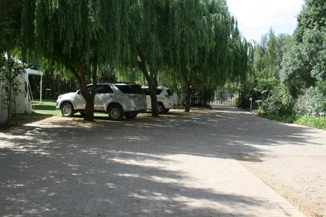 Indigo Moon Pensión Lichtenburg Exterior foto